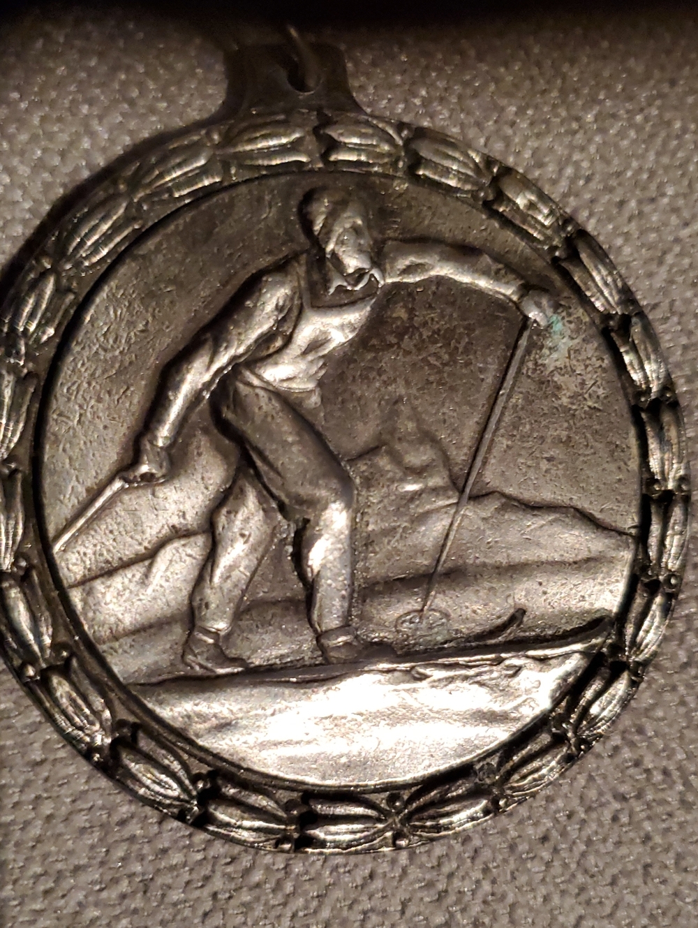 Vintage Silver-Tone Men's Alpine Skiing Medallion Pendant